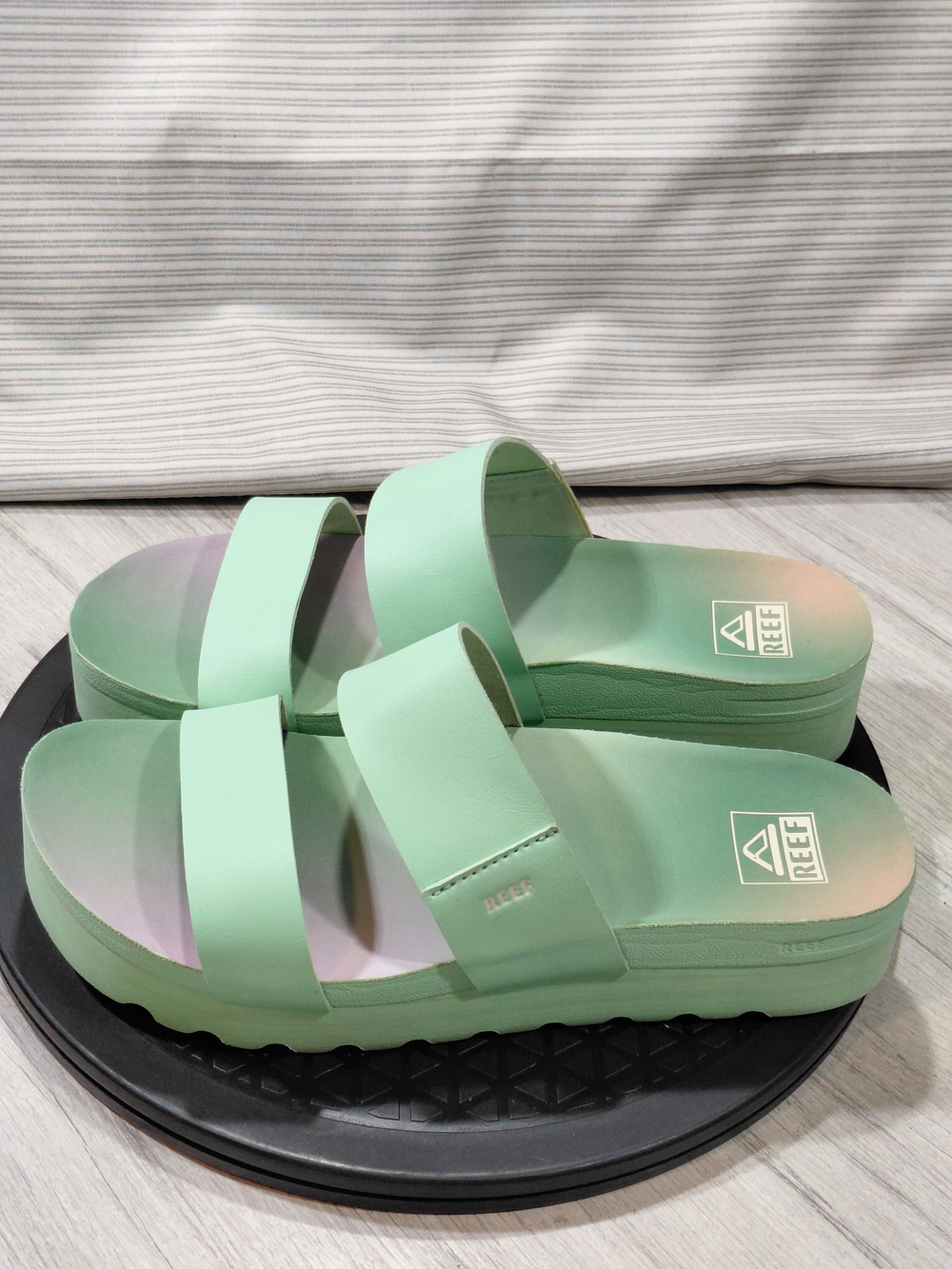 Reef Women’s X Sanctuary Vista Hi Mint Green Slide Sandals Platform Chunky W9